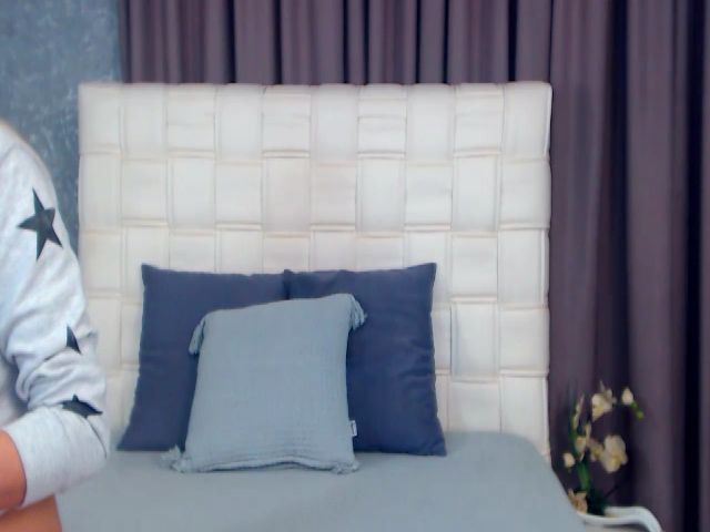 Live sex webcam photo for Anntje #271577205