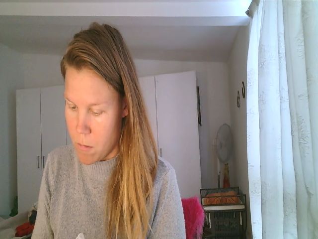 Live sex webcam photo for CallMeMaria #271577060