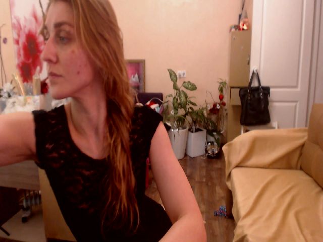 Live sex webcam photo for LiliaCrania #271572727