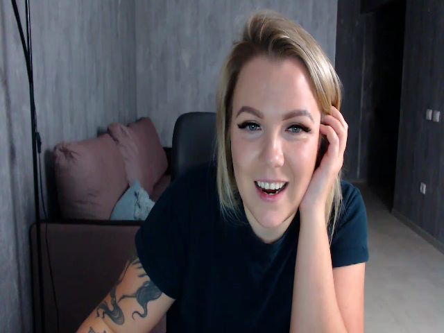 Live sex webcam photo for MaryMarmalade #271576686