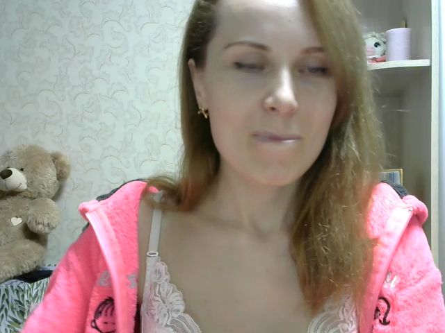 Live sex webcam photo for TrisMery #271579756