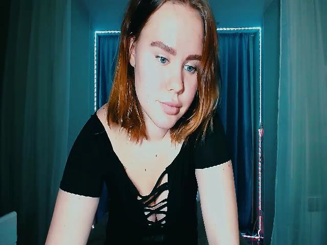 Live sex webcam photo for Tina__R #271576377