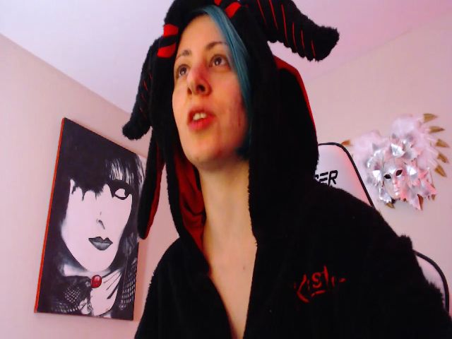 Live sex webcam photo for GoddessLilith #271573786