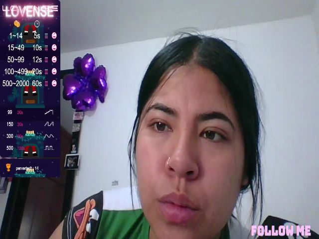 Live sex webcam photo for Cute_moon_ #271579855