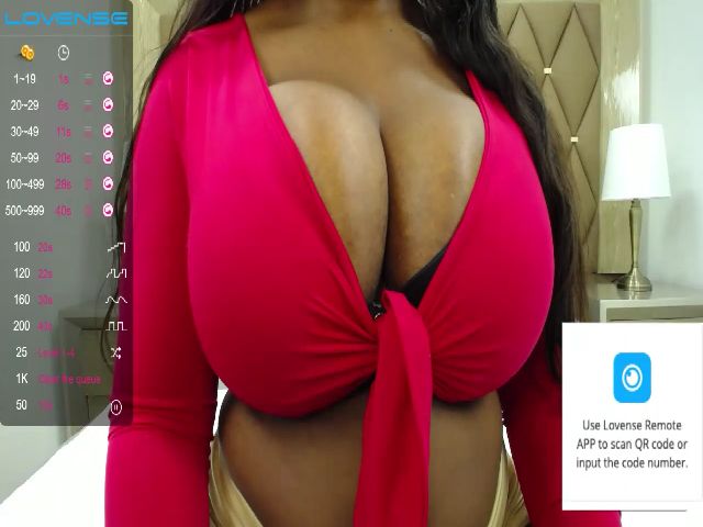 Live sex webcam photo for GracieSmalls #271573057