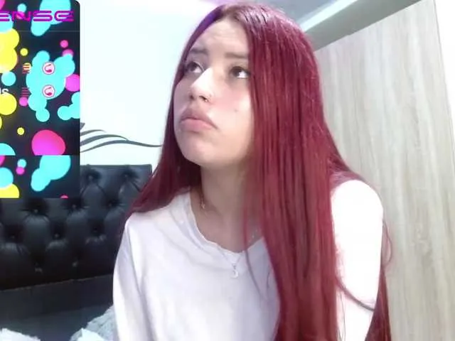 Live sex webcam photo for leia-honey #271571345