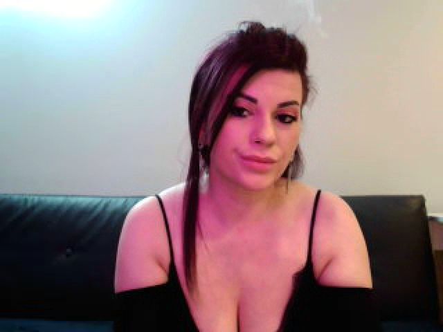 Live sex webcam photo for SweetVickyy #271572218