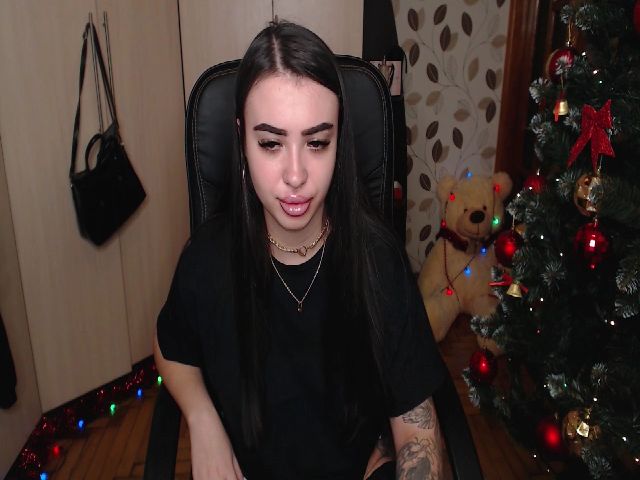 Live sex webcam photo for HotHumbleFox #271572264