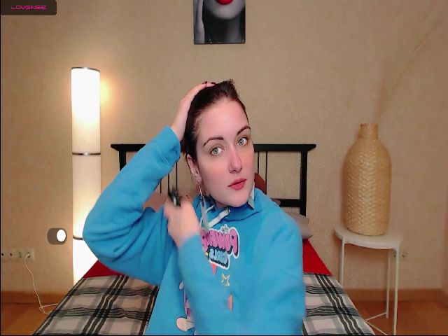 Live sex webcam photo for Elise_sweet #271572163