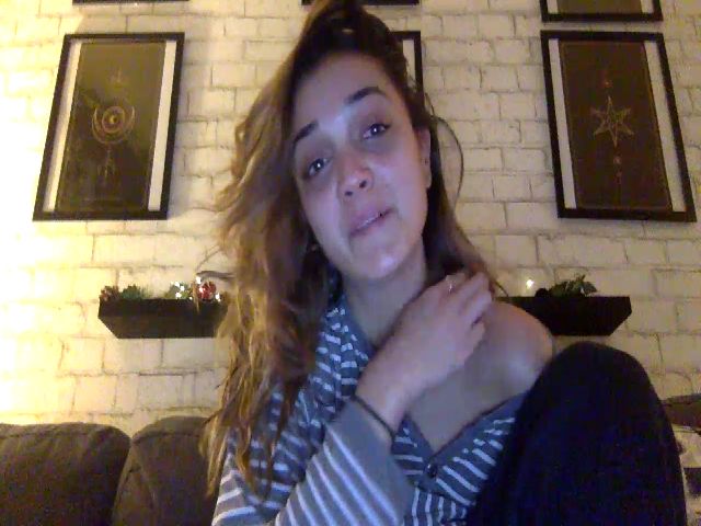 Live sex webcam photo for KennyLux #271572181