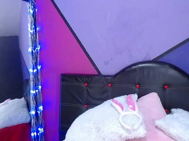 Live sex webcam photo for scottie26 #271574701