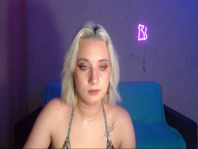 Live sex webcam photo for Star_Laura #271583911