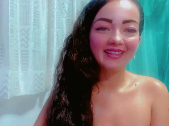 Live sex webcam photo for salmahot #271571328