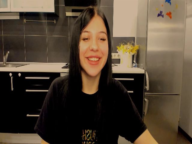 Live sex webcam photo for Ellen_Loti #271583545