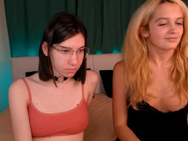 Live sex webcam photo for MagicandGirl #271577804