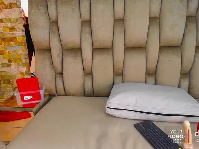 Live sex webcam photo for ChannelBoobs #271574573