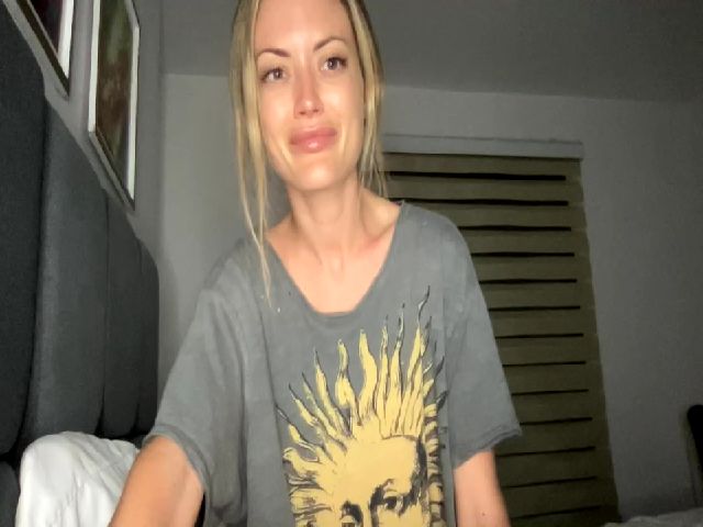 Live sex webcam photo for Fire_Sign1 #271575653