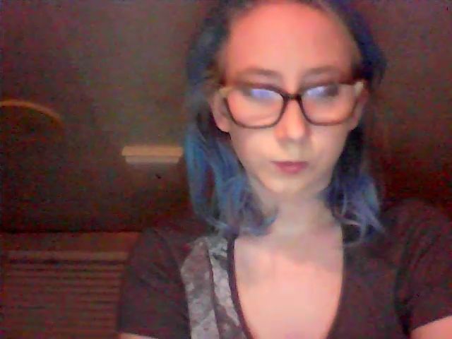 Live sex webcam photo for LovelyLucy8 #271576206