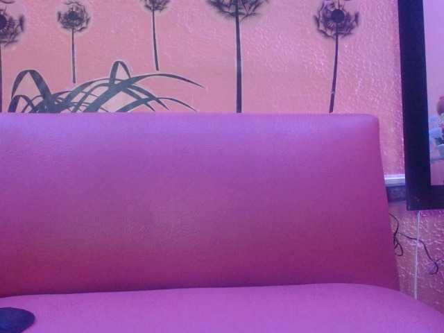 Live sex webcam photo for liahanson #271578438