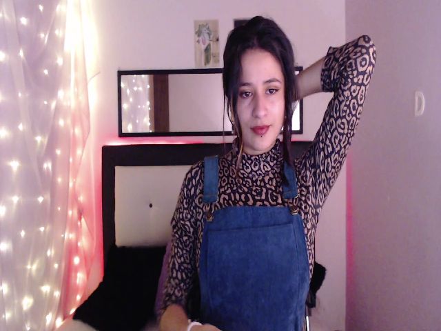 Live sex webcam photo for Mystic_sucubo #271579418