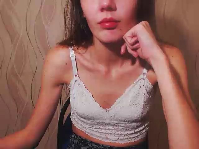 Live sex webcam photo for Loolalolaaa #271584943