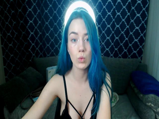 Live sex webcam photo for Monalisa_x #271584760