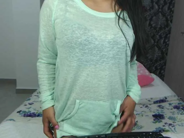 Live sex webcam photo for sophie-rose #271577881