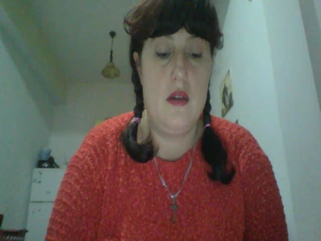 Live sex webcam photo for sloppymilf #271575838