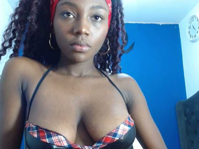 Live sex webcam photo for EbonyBeauty #271571076