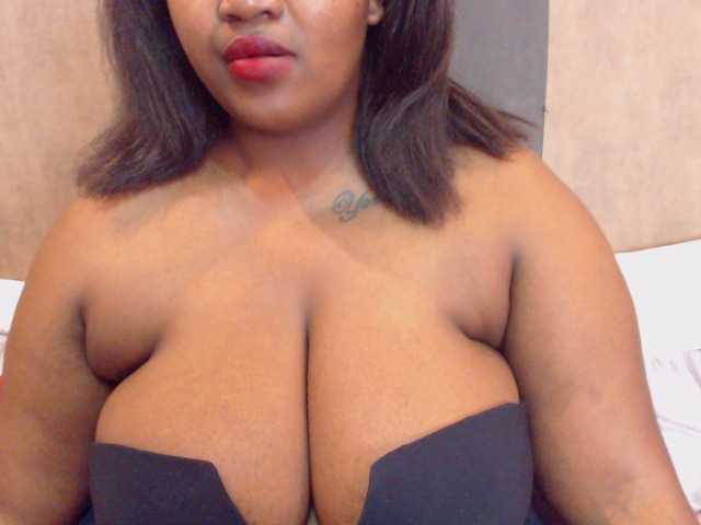 Live sex webcam photo for xtrathick26 #271578205