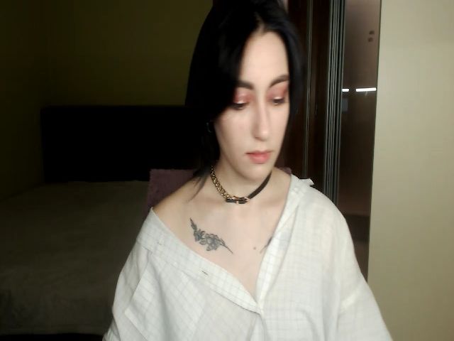 Live sex webcam photo for JaneKravis #271583847