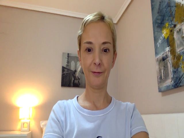 Live sex webcam photo for Aimee_Angel #271580316