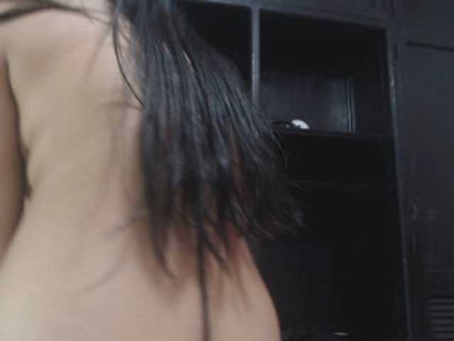 Live sex webcam photo for crystalALL #271574968