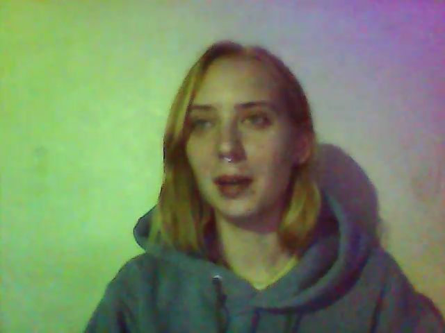 Live sex webcam photo for LilShyBunny #271580527