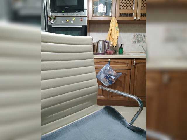 Live sex webcam photo for Marionaa #271581625