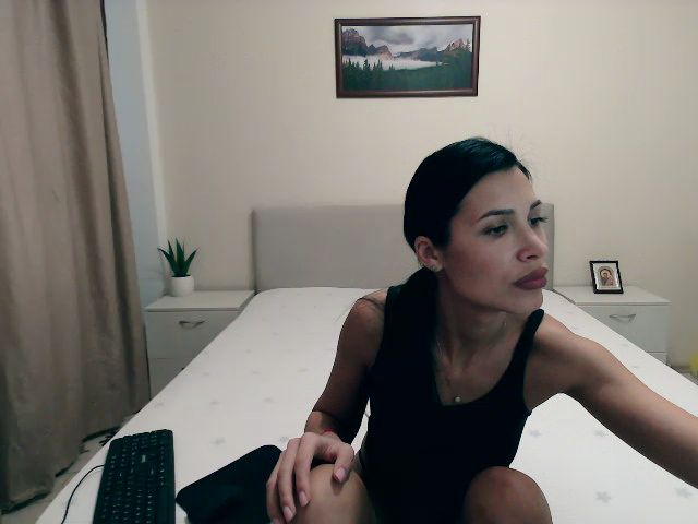 Live sex webcam photo for Jenny_000 #271578812