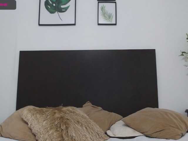 Live sex webcam photo for Laiha-Bek #271575142