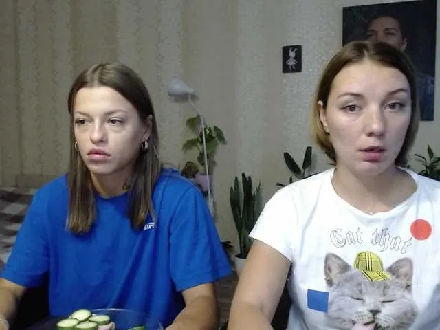 Live sex webcam photo for BugaGirls #271594109