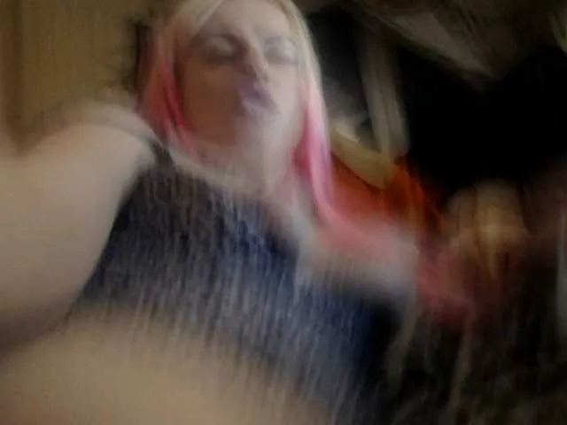 Live sex webcam photo for melek-7250 #271598299