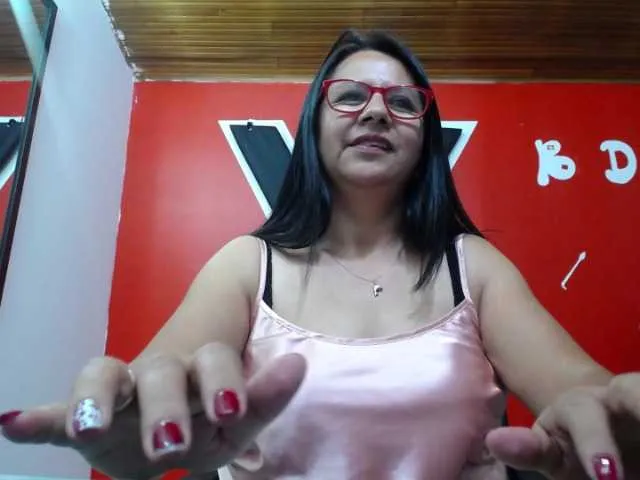 Live sex webcam photo for LaurenMature #271588081