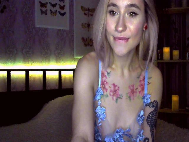 Live sex webcam photo for Misss_Dream #271589394