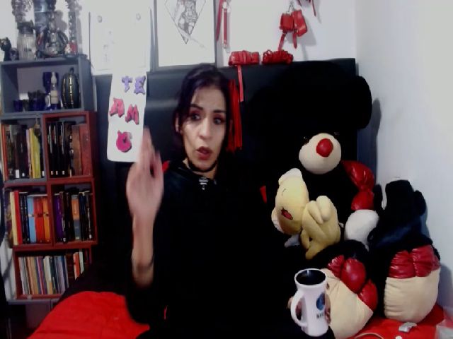 Live sex webcam photo for MilfKatty #271590329