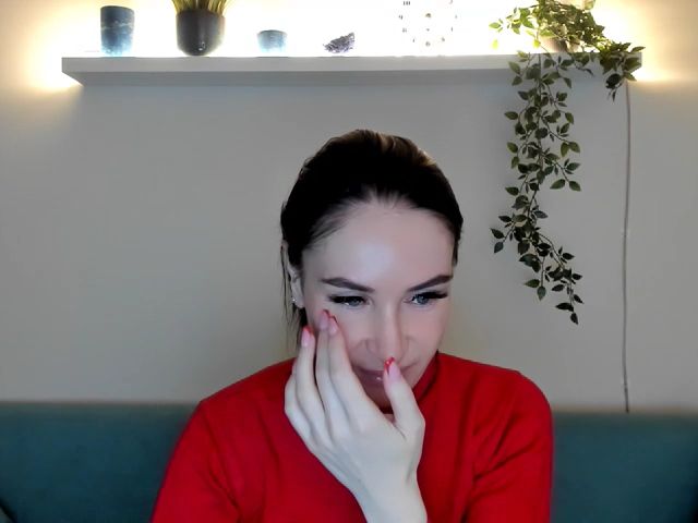 Live sex webcam photo for Lilly_Shine #271588849