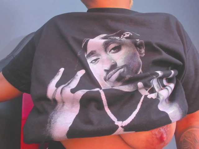 Live sex webcam photo for Sam-coner #271591659