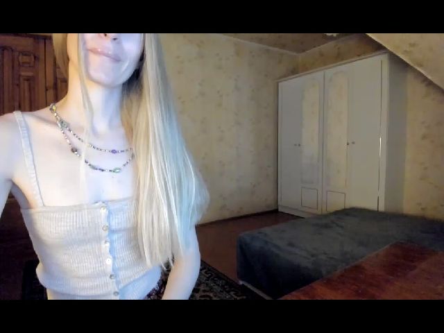 Live sex webcam photo for X_model_S #271589225