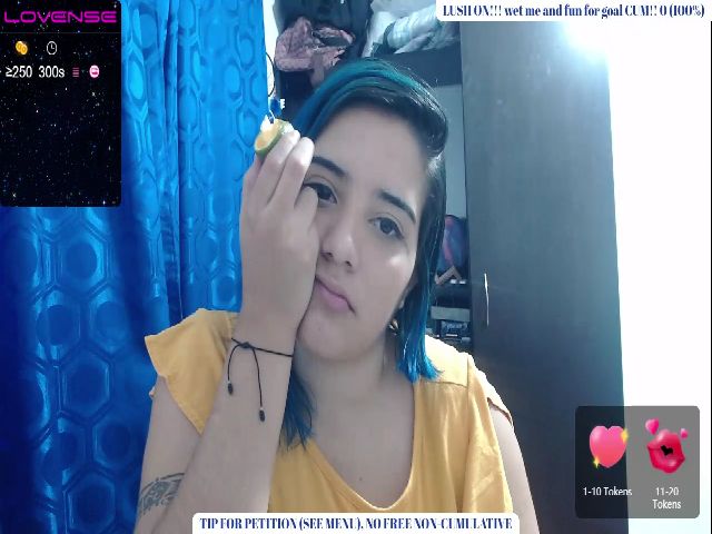 Live sex webcam photo for Blue__moon__ #271589041