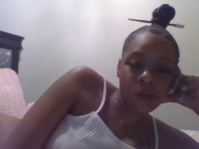 Live sex webcam photo for BeautifulKash #271599821