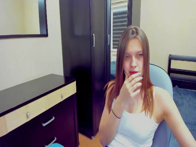 Live sex webcam photo for MarionMelody #271592917