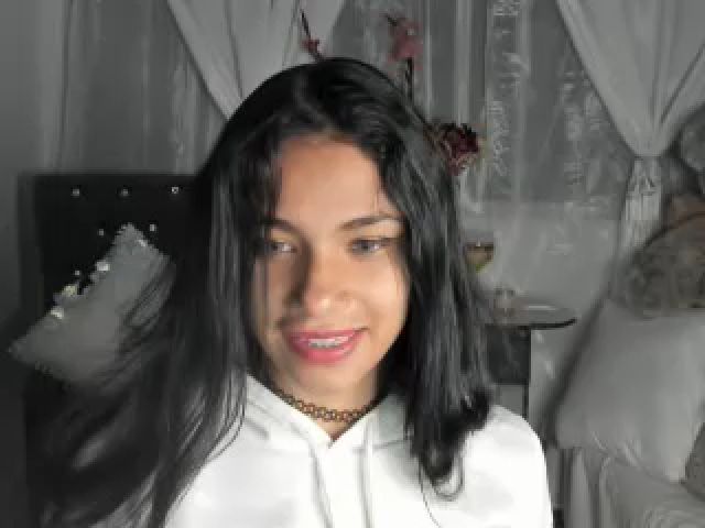 Live sex webcam photo for Latinangel1_ #271589982