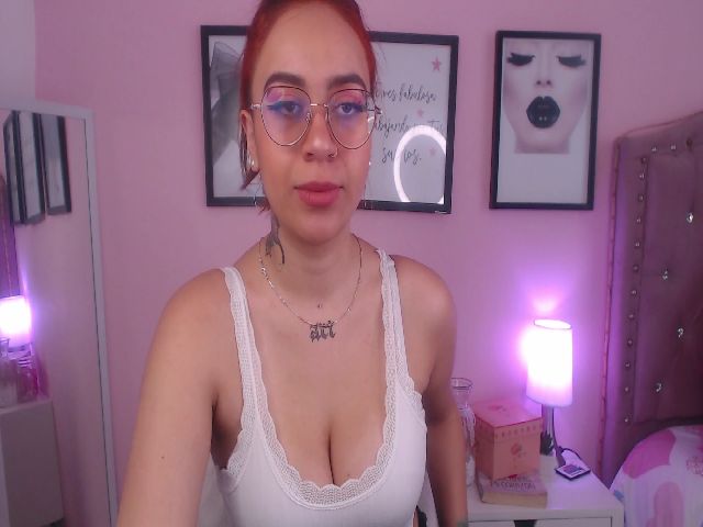 Live sex webcam photo for SamPuckett #271595605